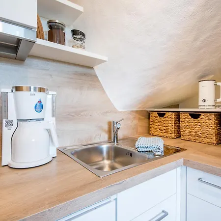 Inselkind 1 Apartman
